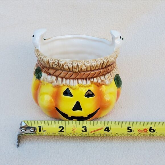 Fall bundle of a jack-o-lantern candy dish and metallic leaves garland - Picture 2 of 11